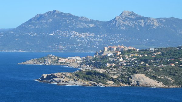 Vacances les pieds dans l'eau en Corse
